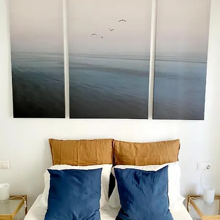 Beachfront Two-bedroom In Lejlighed *